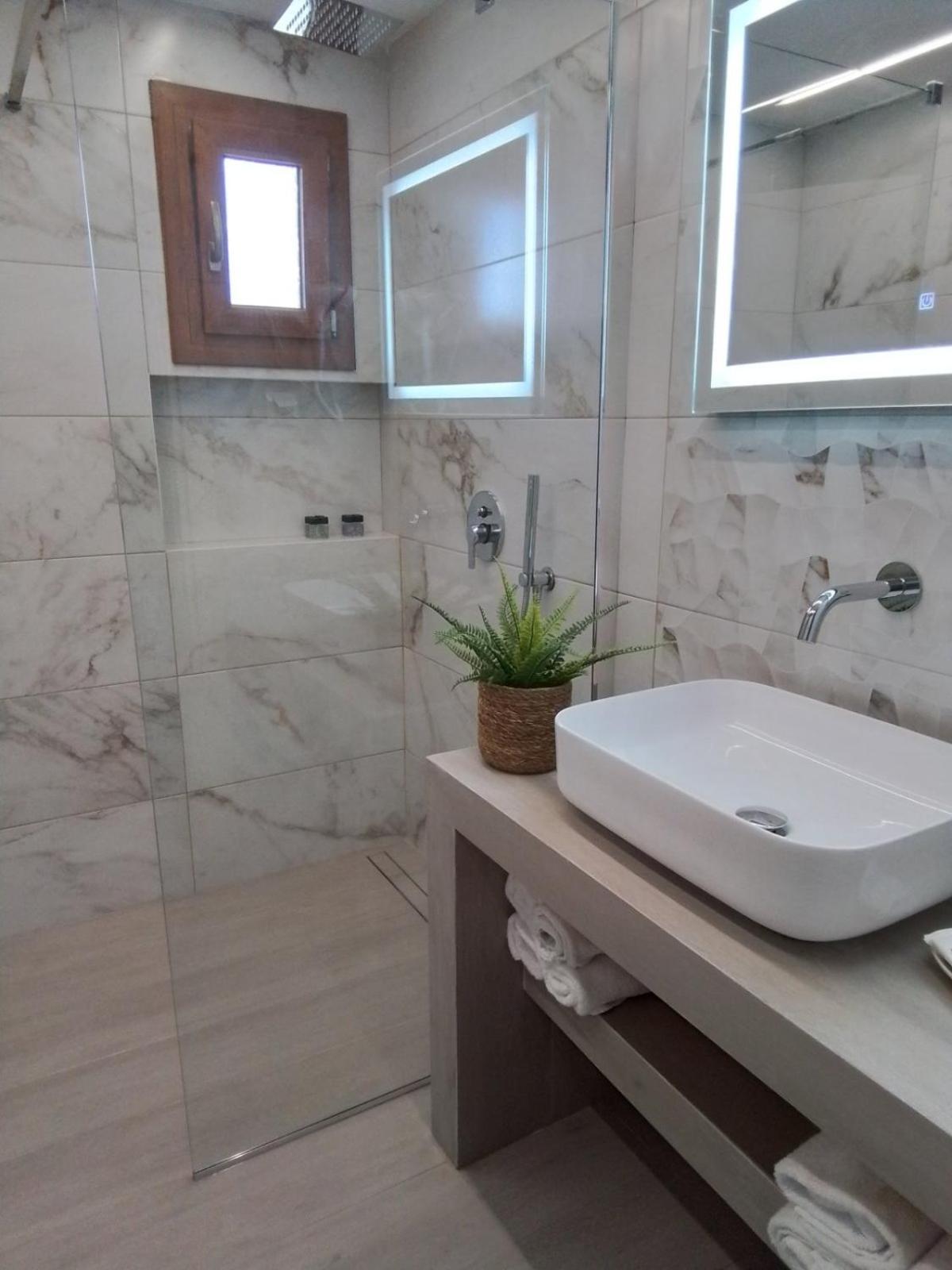 Kallikratia Suites 1 Nea Kallikrateia Екстер'єр фото