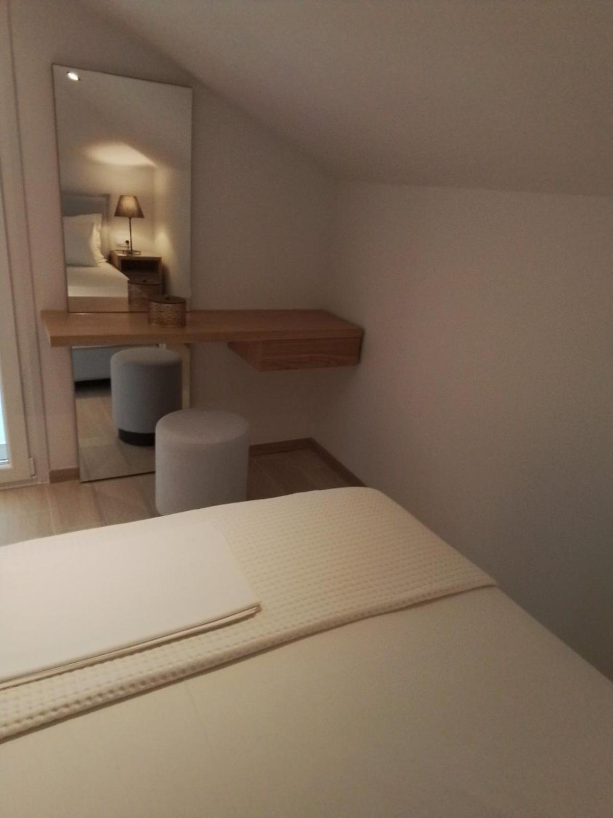 Kallikratia Suites 1 Nea Kallikrateia Екстер'єр фото